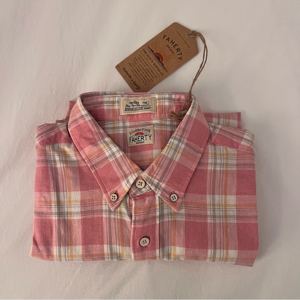 NWT Faherty Pink and White Plaid Button Down Shirt - Picture 3 of 7